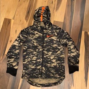 Nike basketball dri-fit full-zip camo hoodie